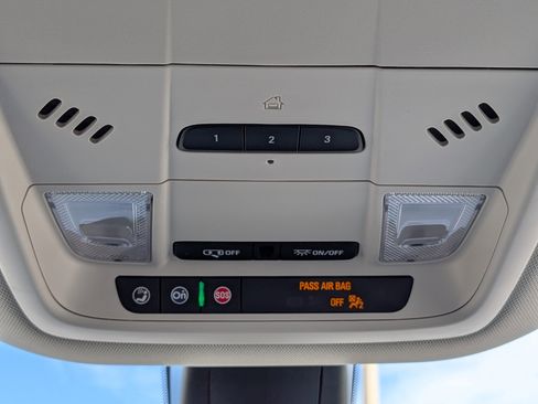 Certified 2023 Buick Enclave Premium FWD image 33