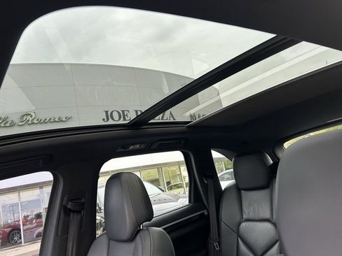 Used 2012 Porsche Cayenne S image 12