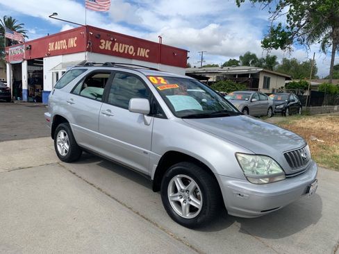Used 2002 Lexus RX 300 FWD image 1