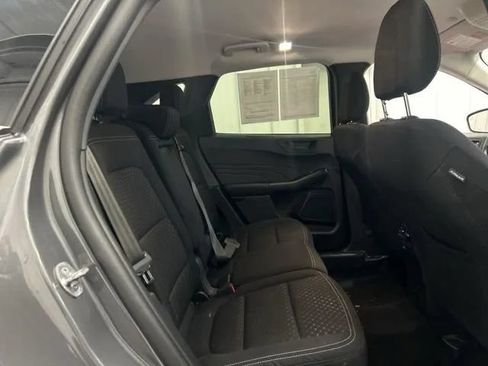 Used 2025 Ford Escape Active AWD/4WD image 5