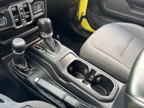 Used 2022 Jeep Wrangler Unlimited Sport AWD/4WD image 20