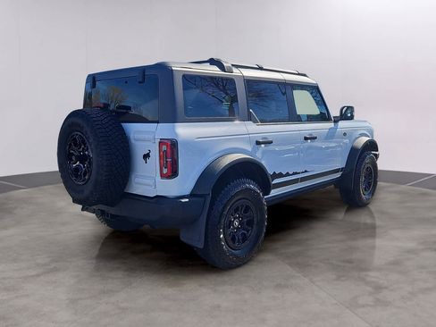 Used 2023 Ford Bronco Wildtrak image 4