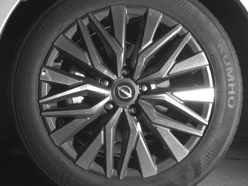 Used 2025 Nissan Altima 2.5 SV image 12