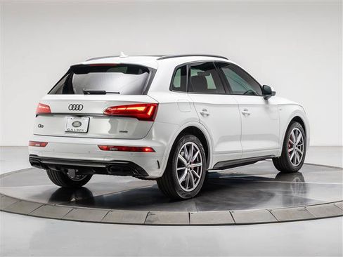 Used 2024 Audi Q5 e Premium Plus w/ Premium Plus Package AWD/4WD image 5
