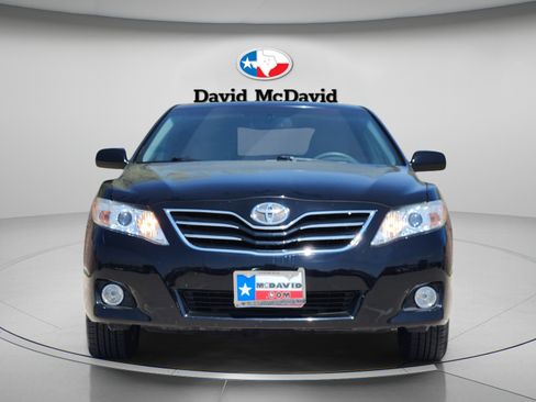 Used 2010 Toyota Camry XLE FWD image 8