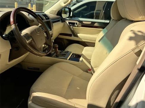 Used 2019 Lexus GX 460 Luxury image 11
