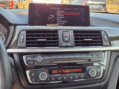 Used 2015 BMW 428i Convertible image 19