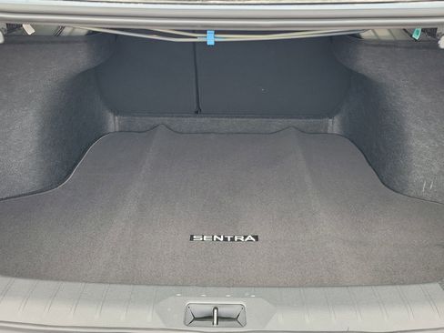 New 2026 Nissan Sentra SR w/ Floor Mat Package FWD image 10