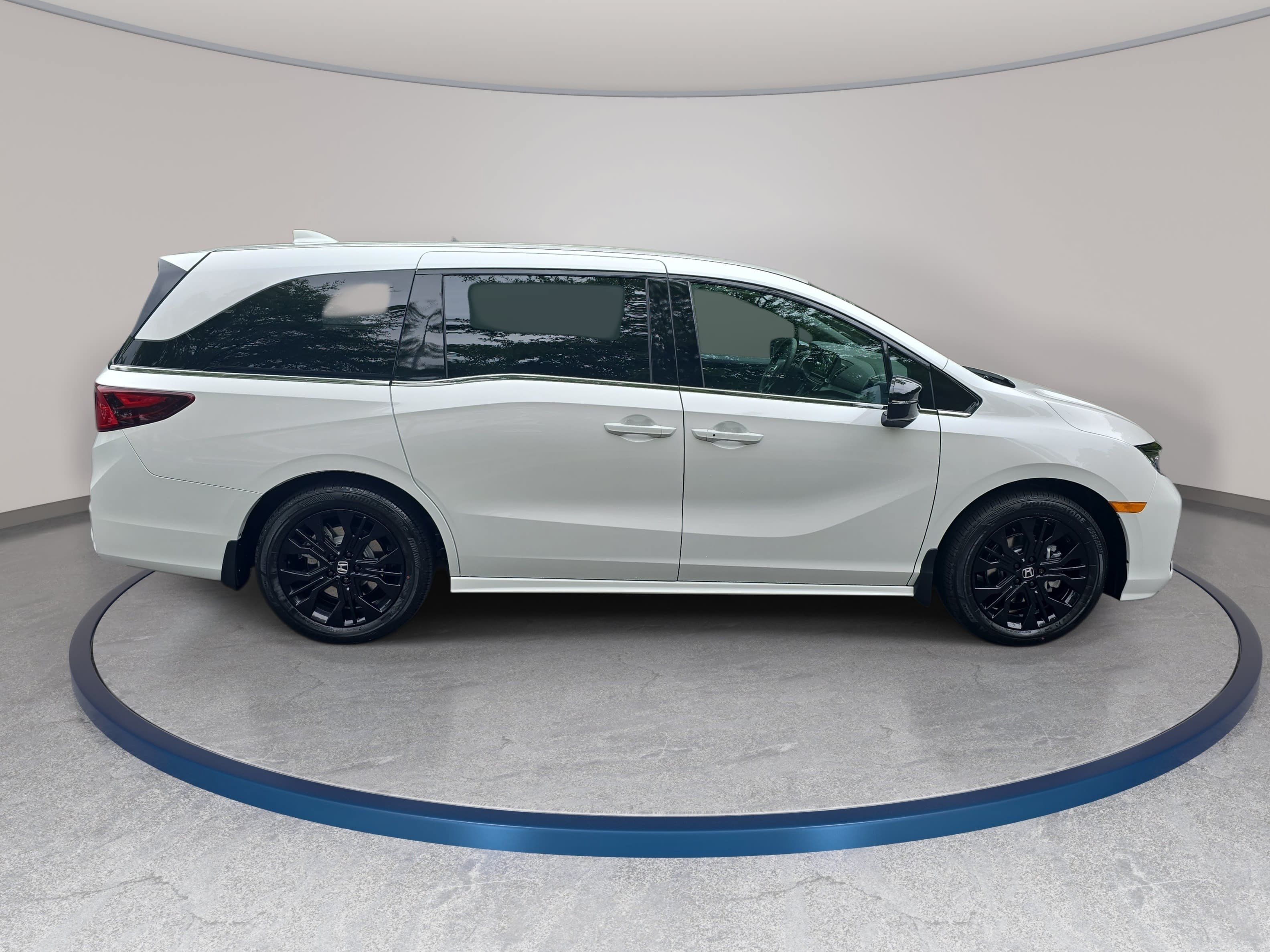 New 2026 Honda Odyssey Sport-L image 4