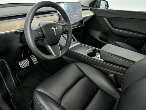 Used 2022 Tesla Model Y Performance AWD/4WD image 14