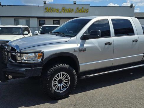 Used 2008 Dodge Ram 2500 Truck SXT image 4