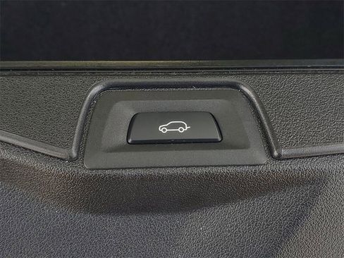 Used 2024 BMW X5 xDrive40i w/ Premium Package image 28