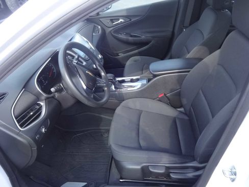 Used 2021 Chevrolet Malibu LS image 11