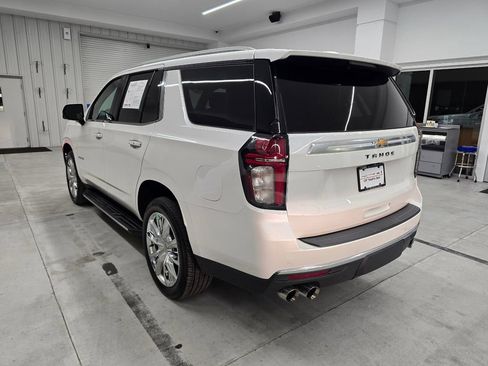 Used 2021 Chevrolet Tahoe High Country AWD/4WD image 4