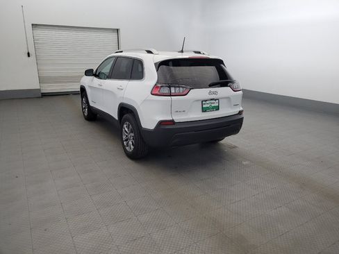 Used 2020 Jeep Cherokee Latitude Plus AWD/4WD image 5