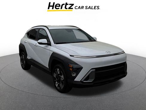 Used 2025 Hyundai Kona SEL image 1