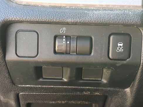 Used 2015 Subaru Forester 2.5i Premium image 29