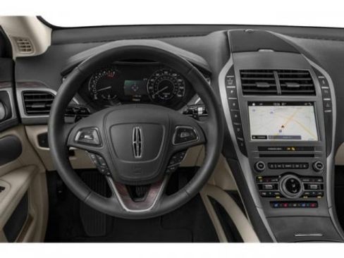 Used 2020 Lincoln MKZ FWD image 7