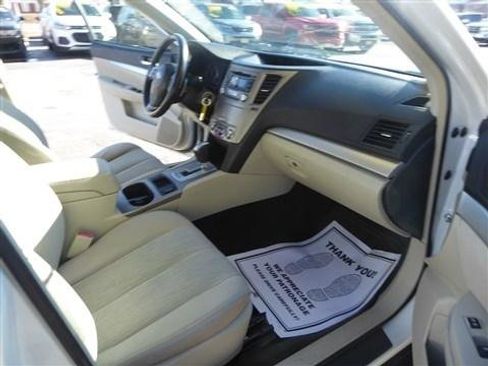 Used 2013 Subaru Outback 2.5i Premium w/ All-Weather Pkg image 17