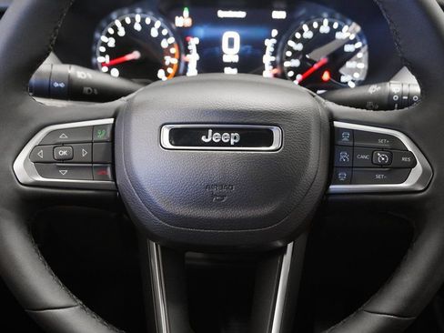 New 2026 Jeep Compass Limited image 21