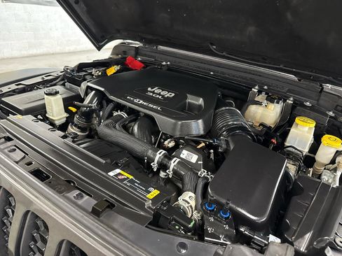 Used 2022 Jeep Gladiator Rubicon w/ LED Lighting Group image 58