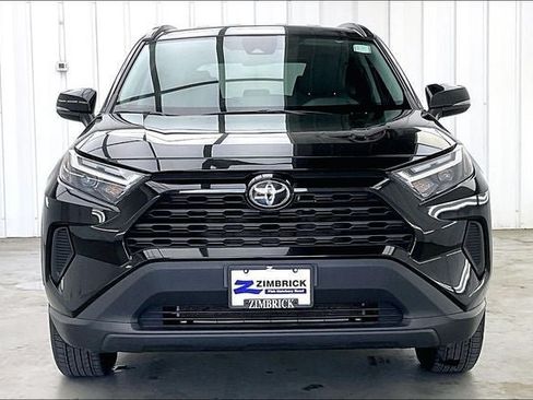 Used 2024 Toyota RAV4 XLE AWD/4WD image 3