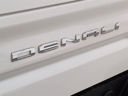 Used 2022 GMC Sierra 1500 Denali image 13