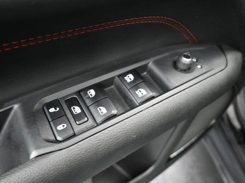 Used 2024 Jeep Compass Trailhawk AWD/4WD image 13