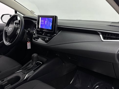 Used 2024 Toyota Corolla LE FWD image 30