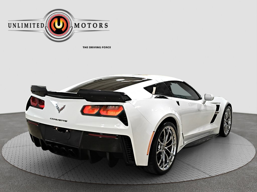 Used 2017 Chevrolet Corvette Grand Sport RWD image 3