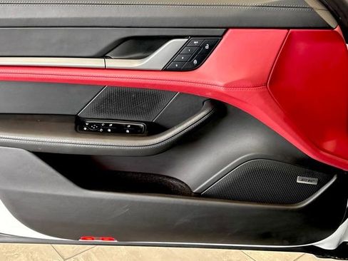 Used 2025 Porsche Taycan image 20