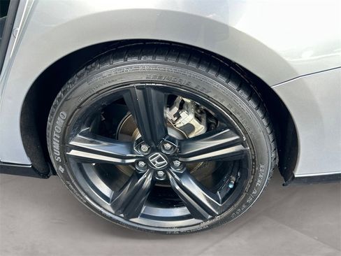 Used 2024 Honda Accord Sport image 14