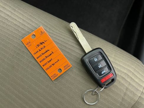 Used 2015 Honda Accord LX image 25