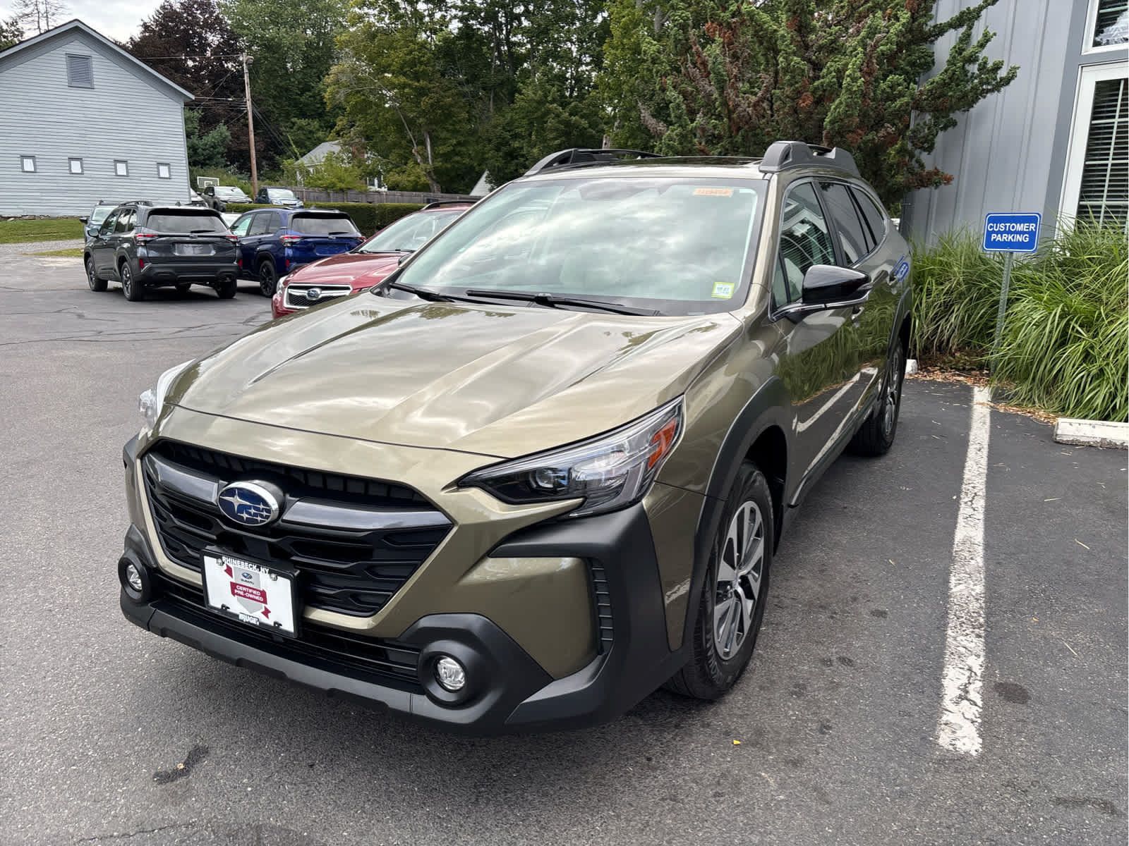 Certified 2025 Subaru Outback Premium w/ Popular Package #1 AWD/4WD image 8
