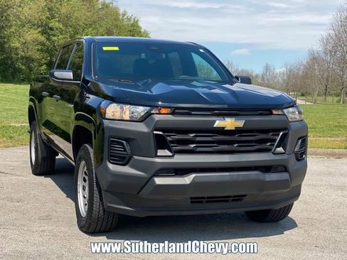 Used 2023 Chevrolet Colorado W/T image 9