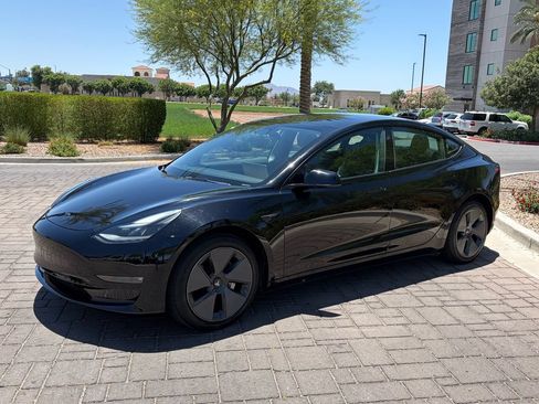 Used 2023 Tesla Model 3 Standard Range RWD image 6