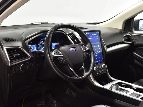 Used 2022 Ford Edge SEL image 11