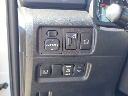 Used 2024 Toyota 4Runner TRD Off-Road Premium w/ Off Road Premium Plus Package AWD/4WD image 24