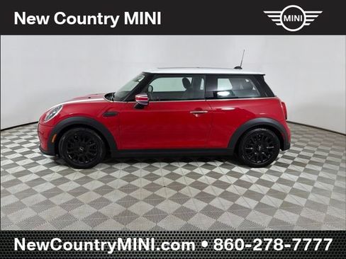 Used 2024 MINI Cooper 2-Door Hardtop FWD image 4