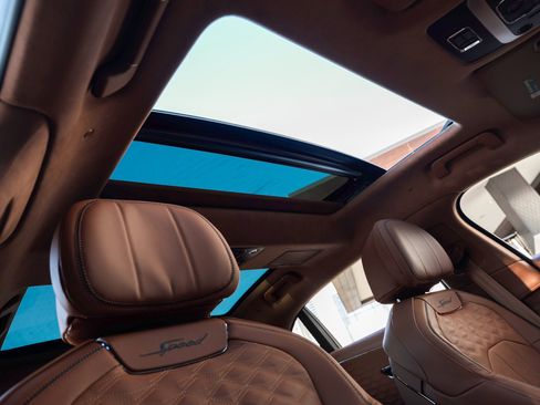 Used 2025 Bentley Flying Spur Plug-In Hybrid AWD/4WD image 61