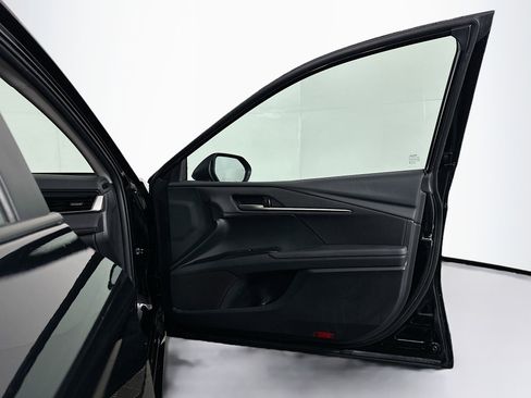 Used 2025 Toyota Camry LE image 31