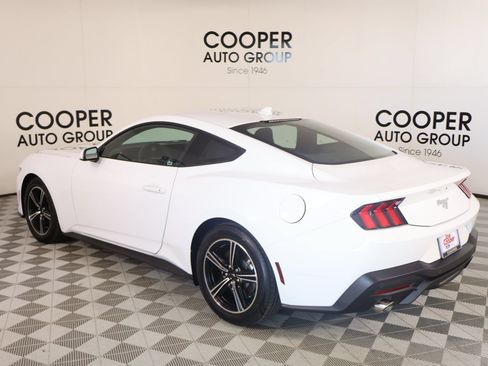Used 2024 Ford Mustang Coupe RWD image 20