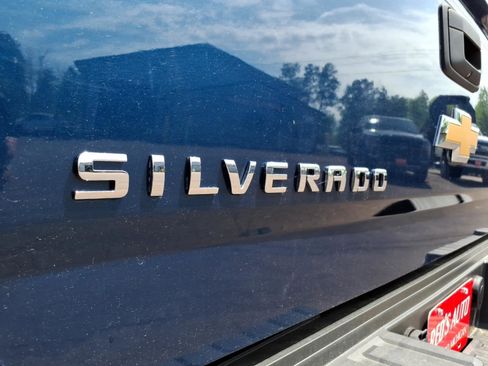 Used 2016 Chevrolet Silverado 2500 LTZ AWD/4WD image 4