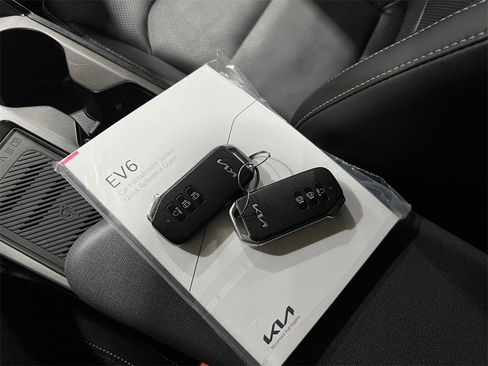 Used 2022 Kia EV6 Wind w/ Wind Technology Package image 44