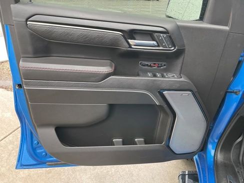 Used 2023 GMC Sierra 1500 AT4X image 16