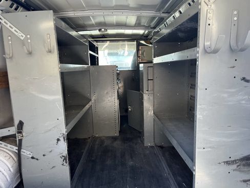 Used 2013 Chevrolet Express 2500 image 12