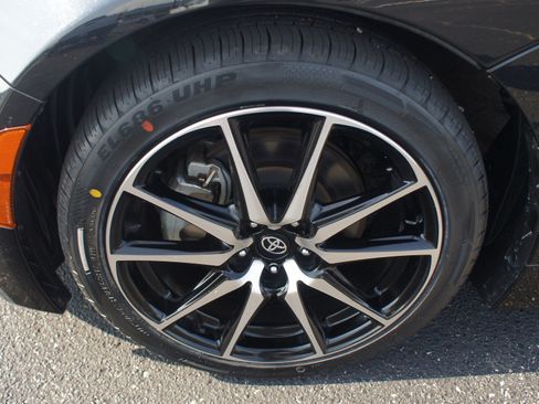 Used 2023 Toyota GR86 RWD image 22