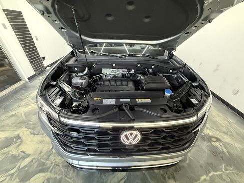 Used 2026 Volkswagen Atlas SEL Premium R-Line AWD/4WD image 32