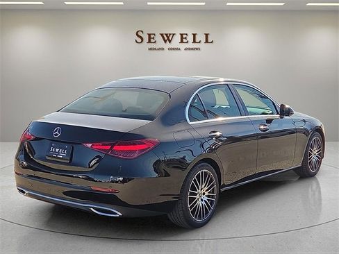 Used 2024 Mercedes-Benz C 300 Sedan image 4