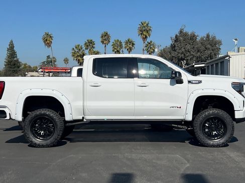 New 2026 GMC Sierra 1500 AT4 image 4